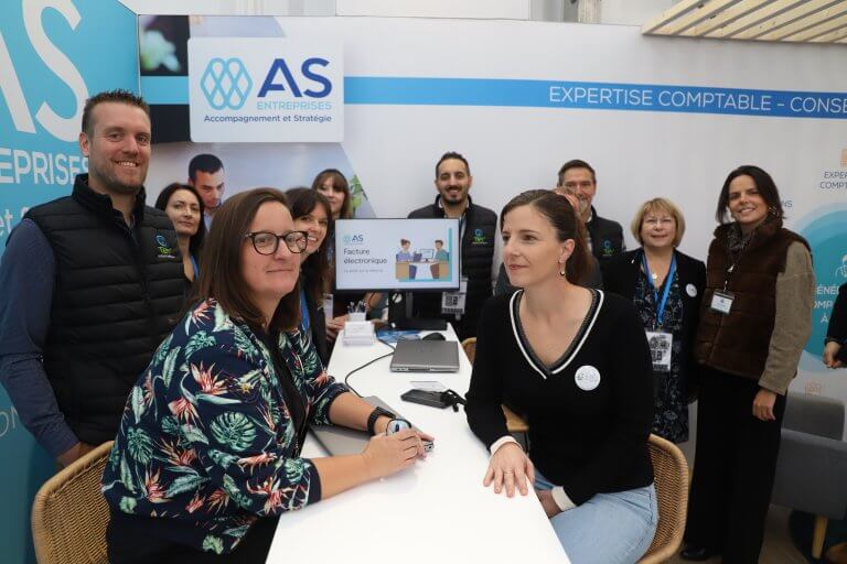 VITI VINI 2026 -Les équipes de TER’Informatique, AS Entreprises et FDSEA Conseil prêtes à accueillir les visiteurs sur leur stand dans le pôle services (stand K2.8). © Jean-Baptiste Labelle (photo archive du Vit Eff 2025)